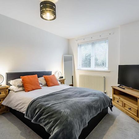 Stylish 2 Bedroom Apartment, Central Exeter, Parking On Site מראה חיצוני תמונה