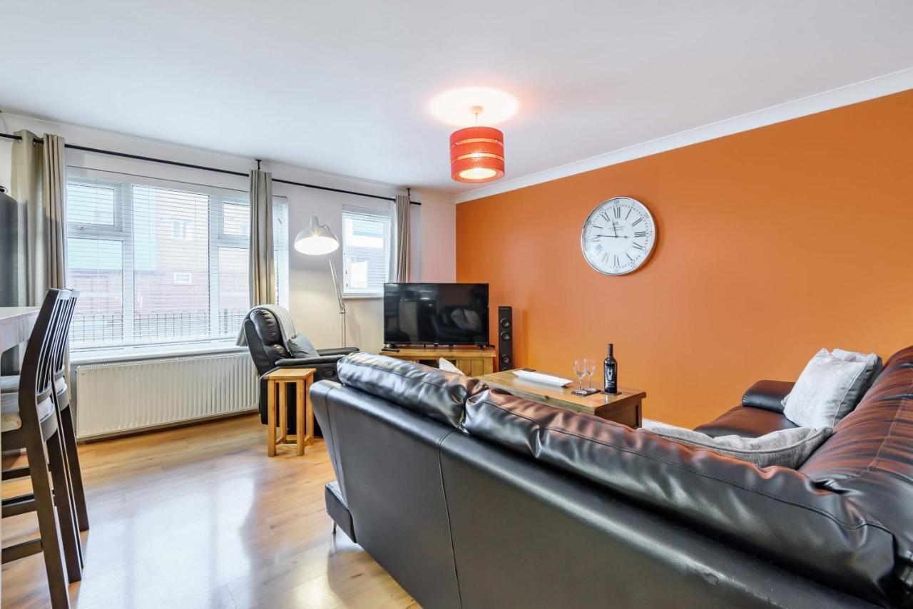 Stylish 2 Bedroom Apartment, Central Exeter, Parking On Site מראה חיצוני תמונה