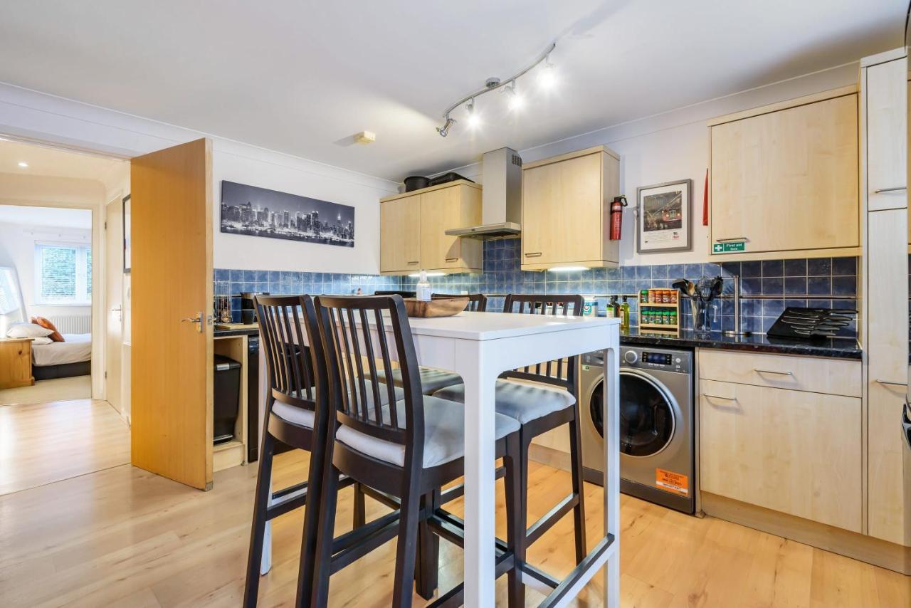 Stylish 2 Bedroom Apartment, Central Exeter, Parking On Site מראה חיצוני תמונה