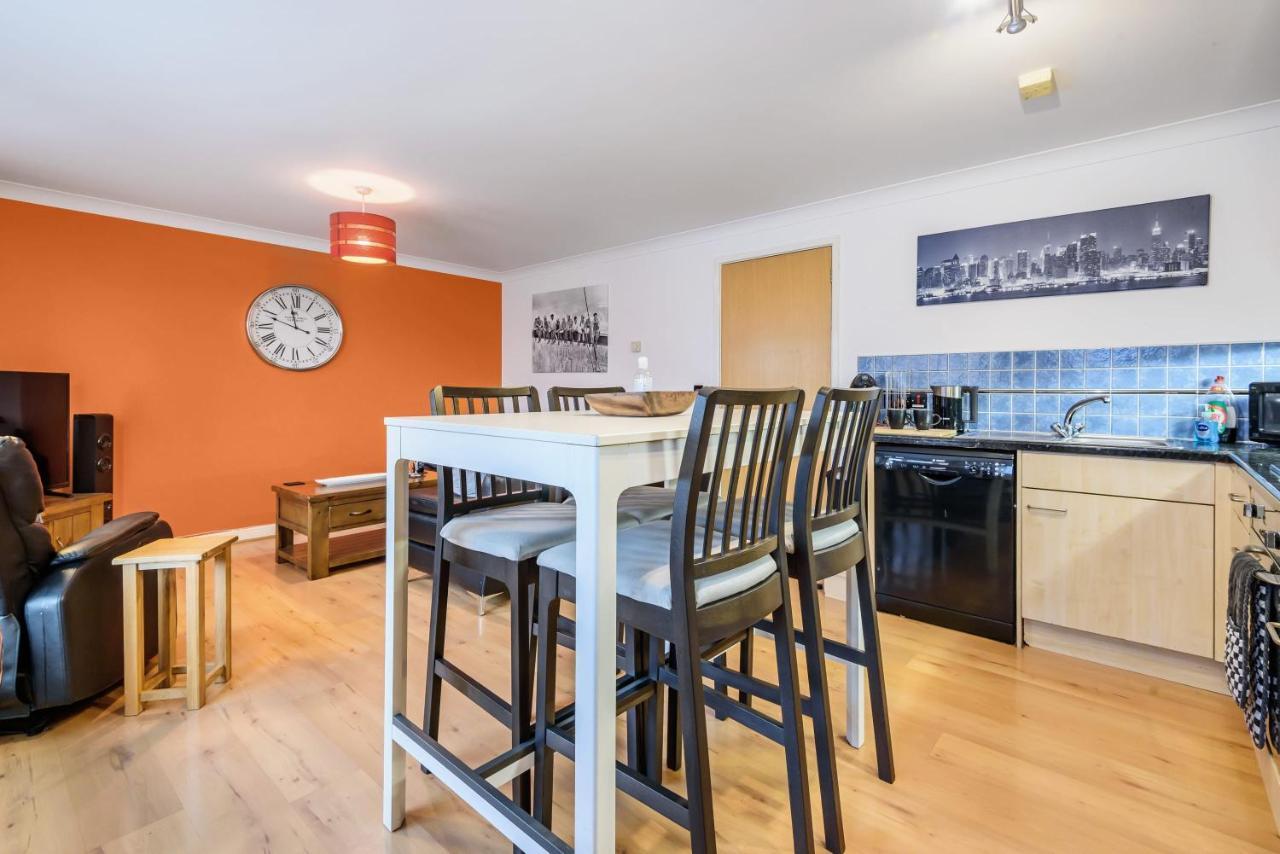 Stylish 2 Bedroom Apartment, Central Exeter, Parking On Site מראה חיצוני תמונה