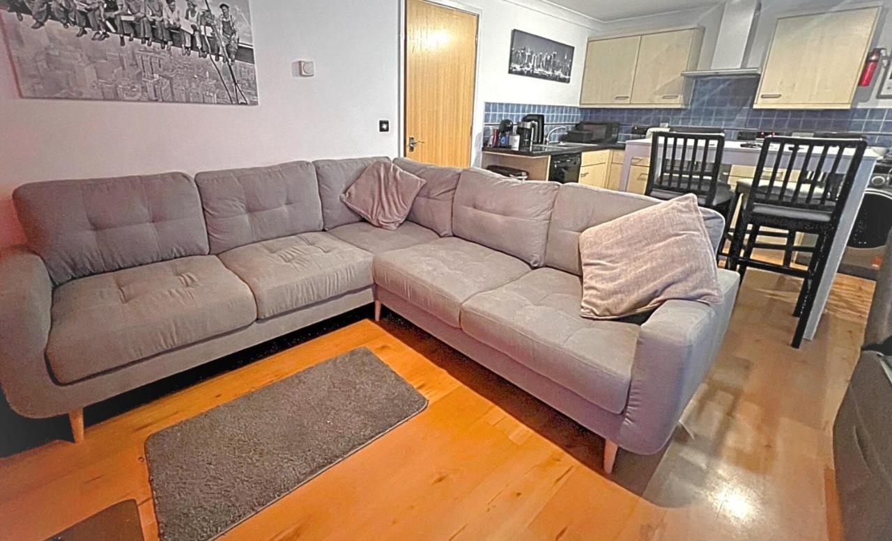 Stylish 2 Bedroom Apartment, Central Exeter, Parking On Site מראה חיצוני תמונה